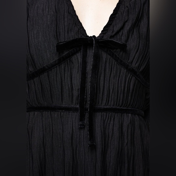 NWT Disturbia Belial Crinkle Velour Ribbon Midaxi Dress US 12 / UK 16 - Picture 4 of 6